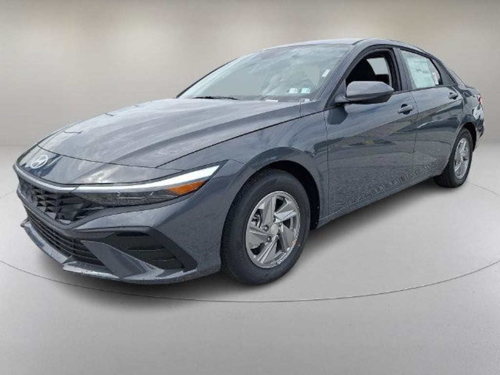 New 2026 Hyundai Elantra SE Sedan