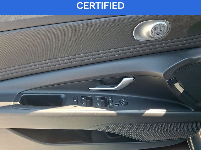 2025 Hyundai Elantra SEL - Photo 11