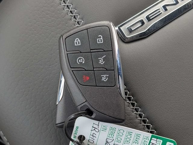 2026 GMC Yukon Denali - Photo 35