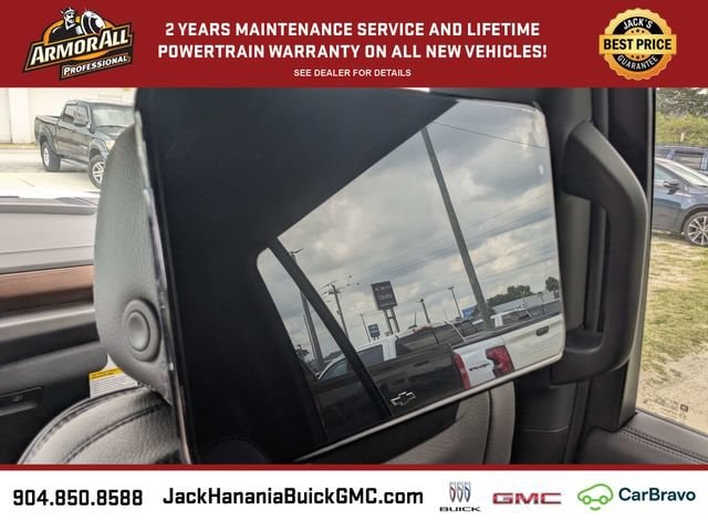 2026 GMC Yukon Denali - Photo 15