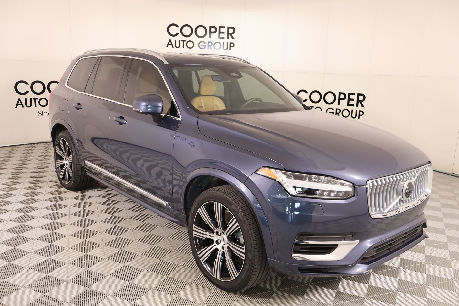 2023 Volvo XC90 Recharge Plug-In Hybrid