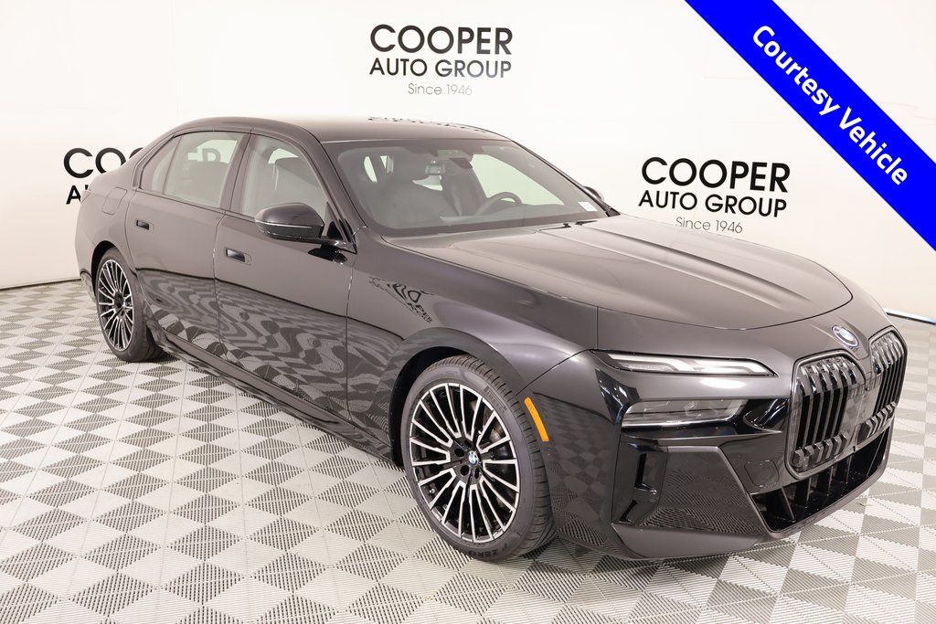 2026 BMW 750e
