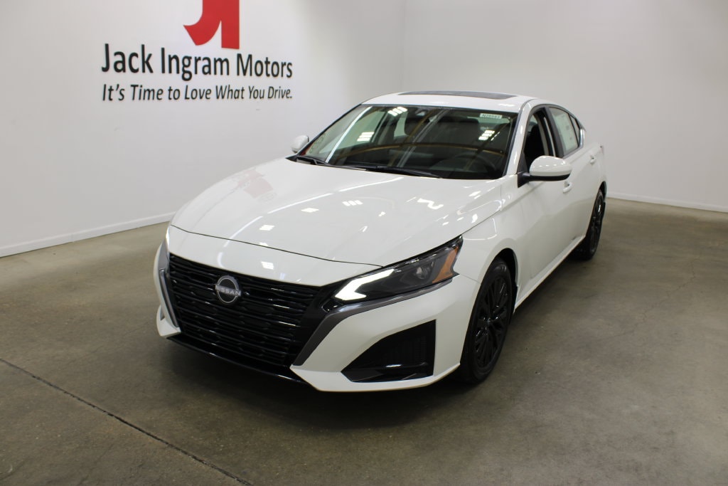New 2026 Nissan Altima SV Sedan