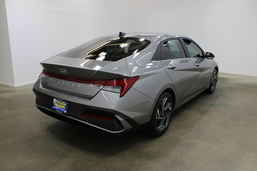 Used 2024 Hyundai Elantra Hybrid Limited Sedan