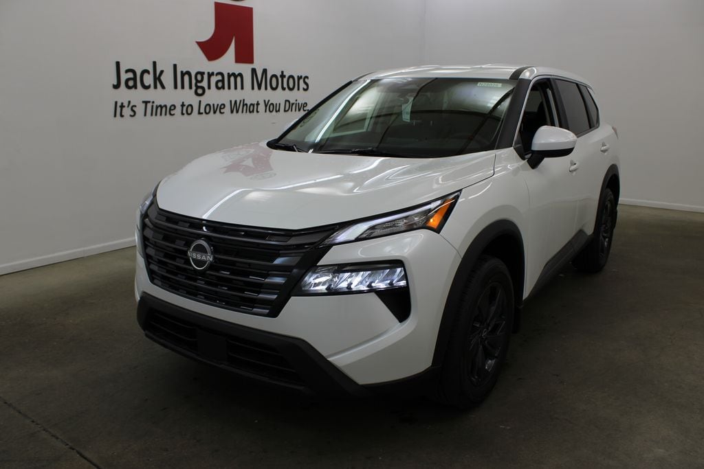 New 2026 Nissan Rogue SV SUV