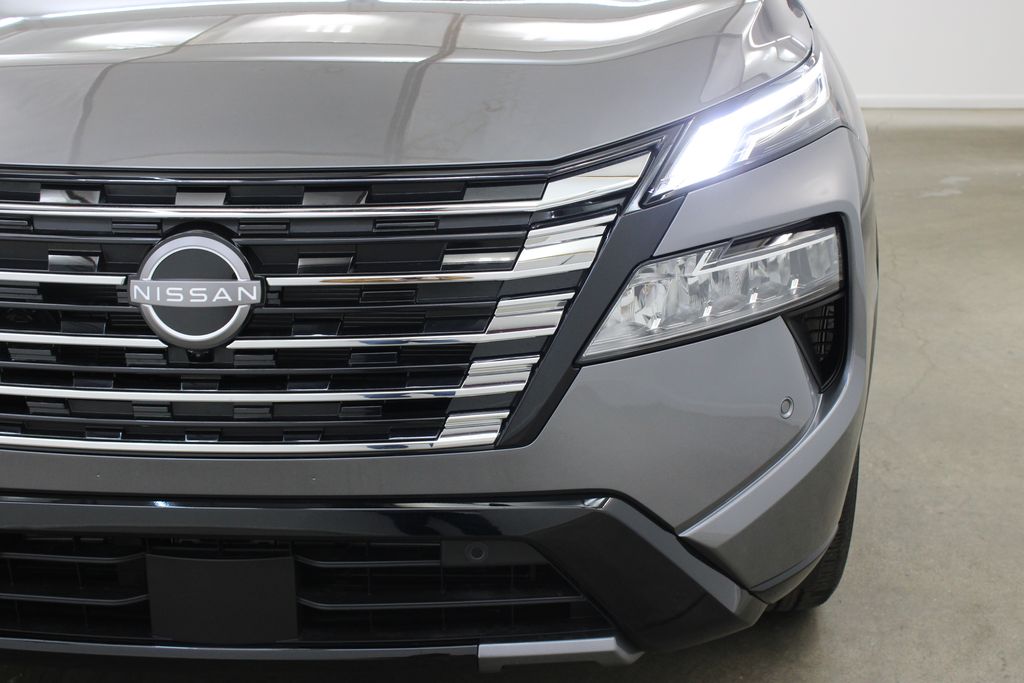 2026 Nissan Rogue Platinum - Photo 7