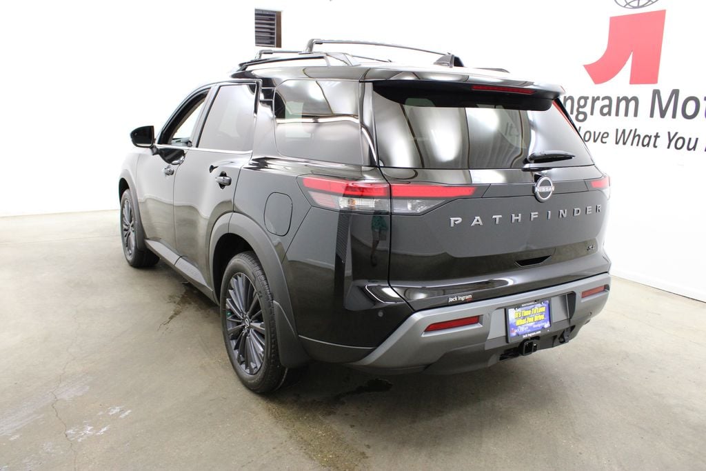 New 2026 Nissan Pathfinder SL SUV