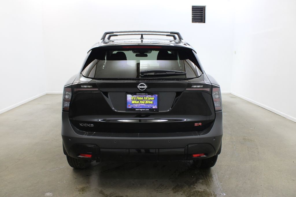 New 2026 Nissan Kicks SR SUV