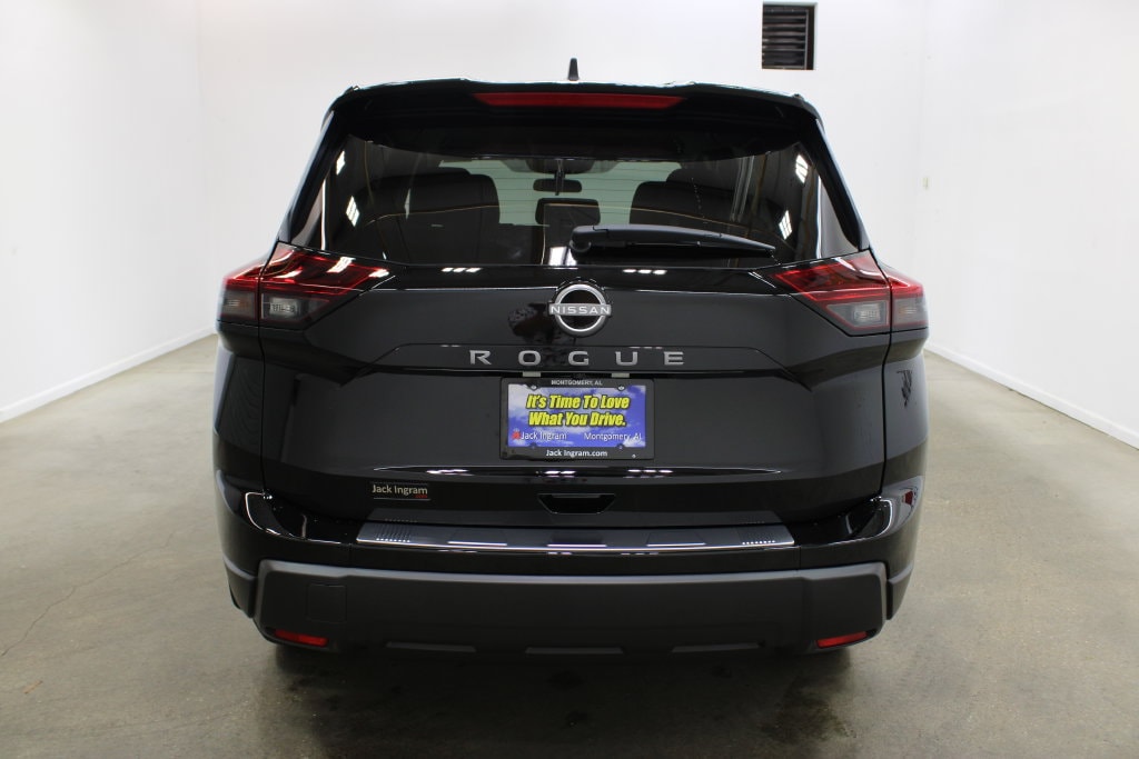 New 2027 Nissan Rogue Dark Armor SUV