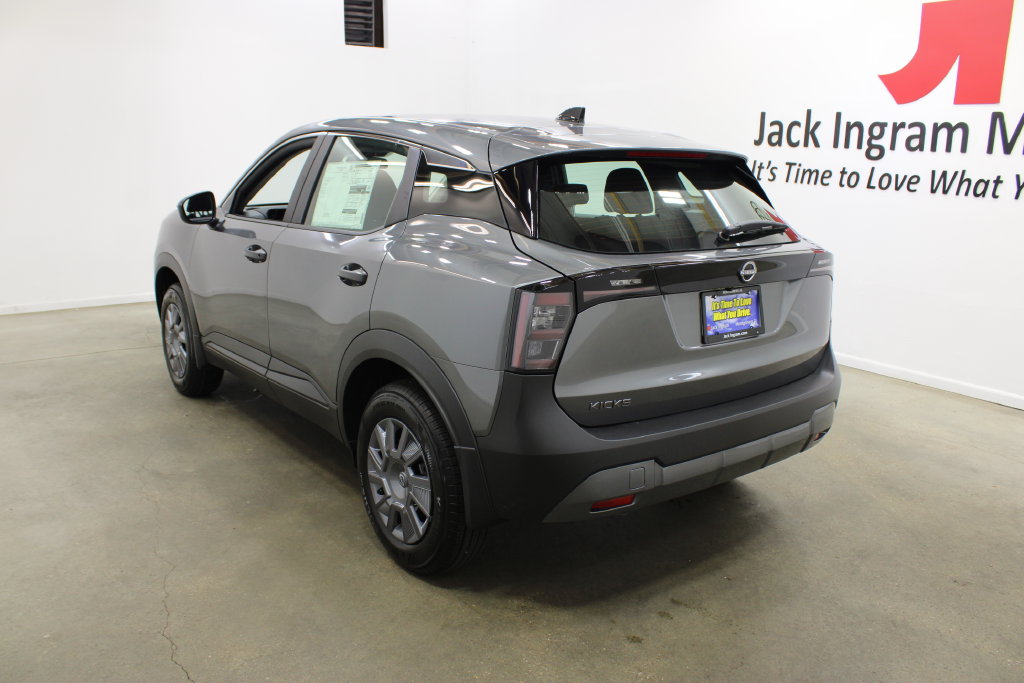 New 2027 Nissan Kicks S SUV