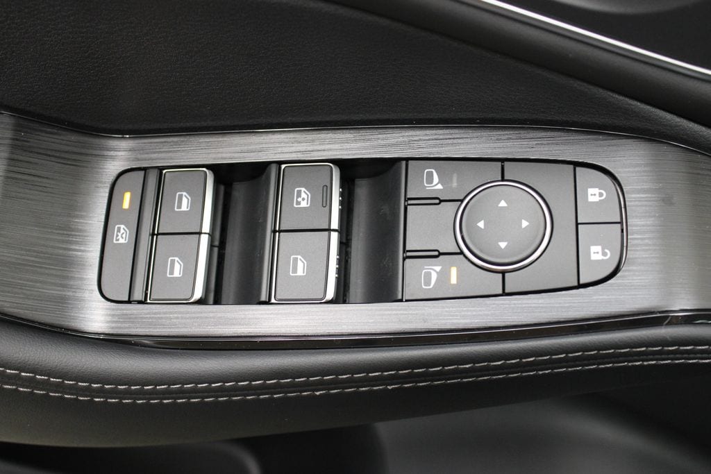 2026 Nissan Rogue Platinum - Photo 17