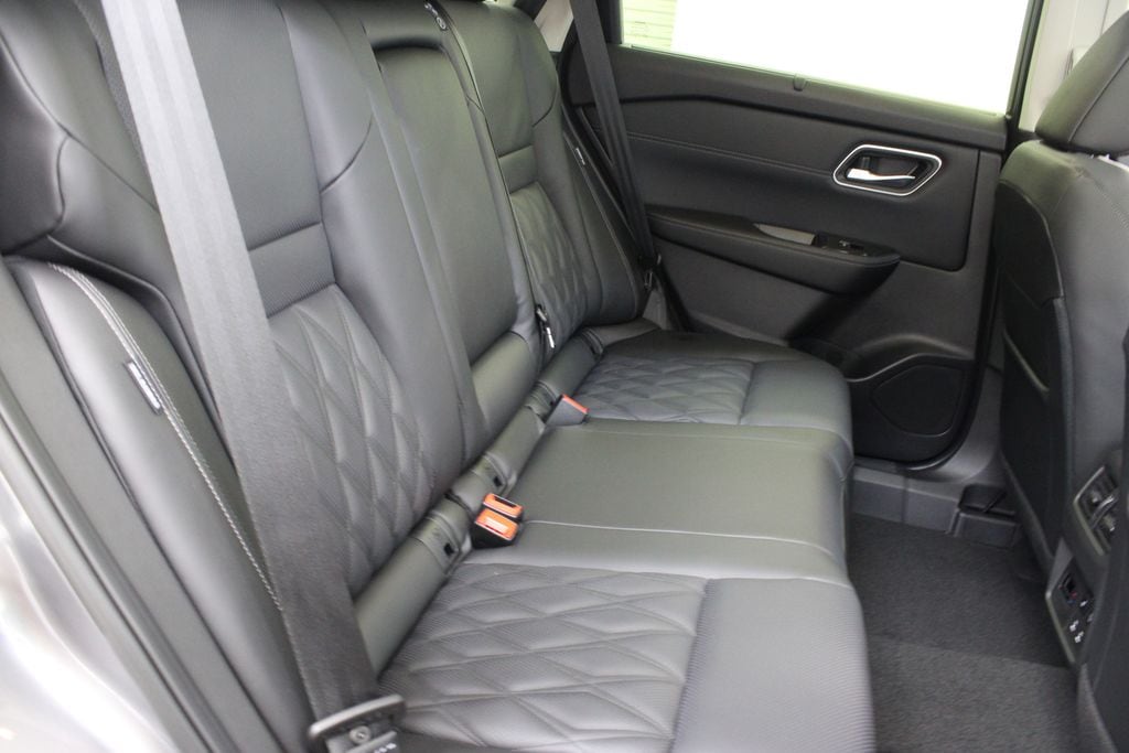2026 Nissan Rogue Platinum - Photo 20