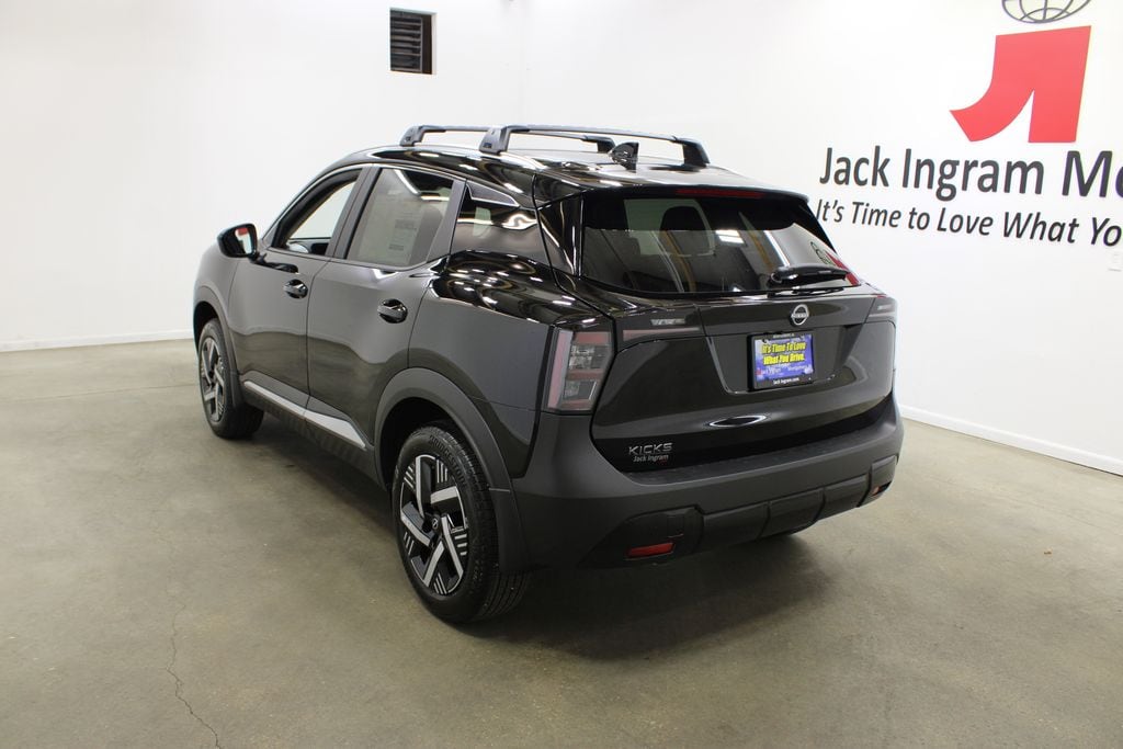New 2027 Nissan Kicks SV SUV