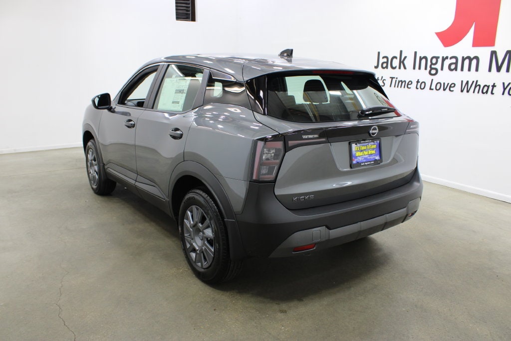 New 2027 Nissan Kicks S SUV