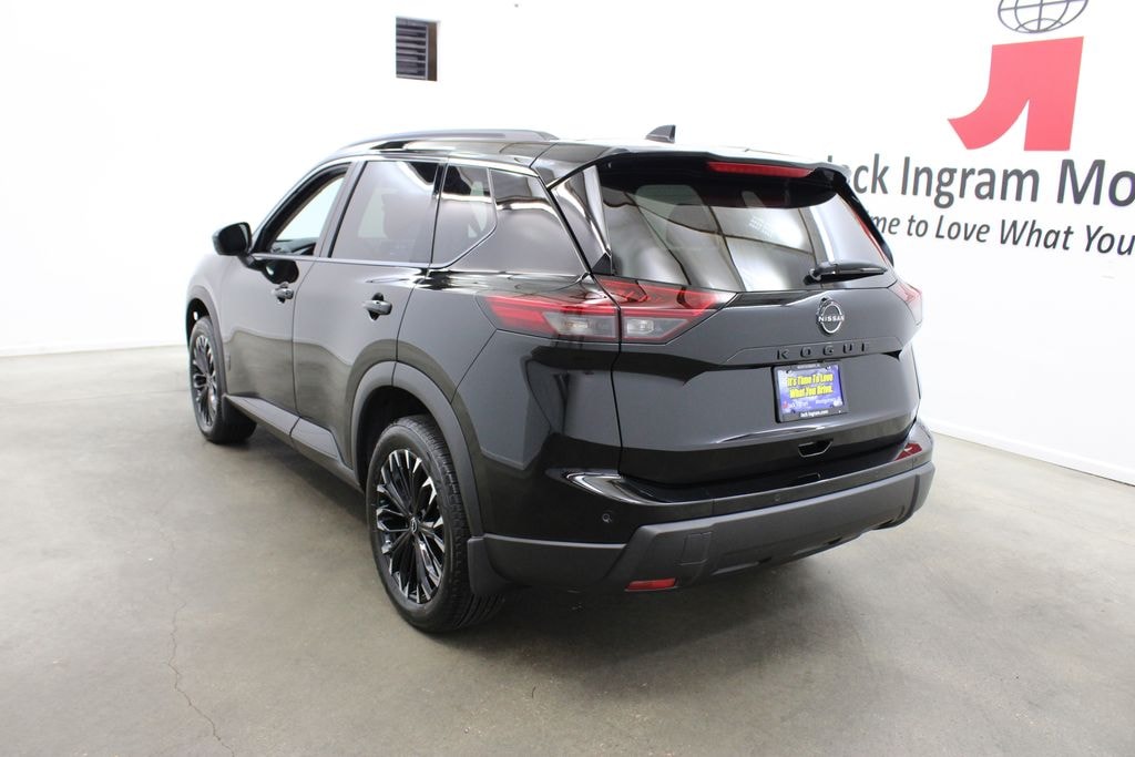 New 2026 Nissan Rogue Dark Armor SUV