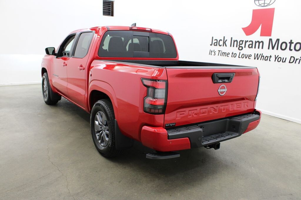 New 2027 Nissan Frontier SV Truck Crew Cab