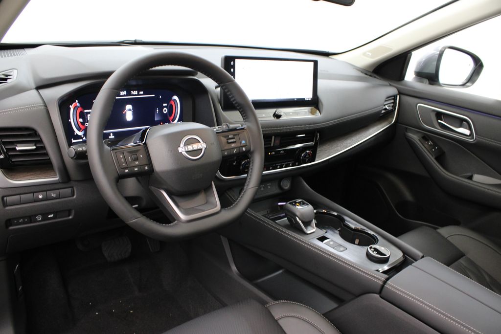 2026 Nissan Rogue Platinum - Photo 15