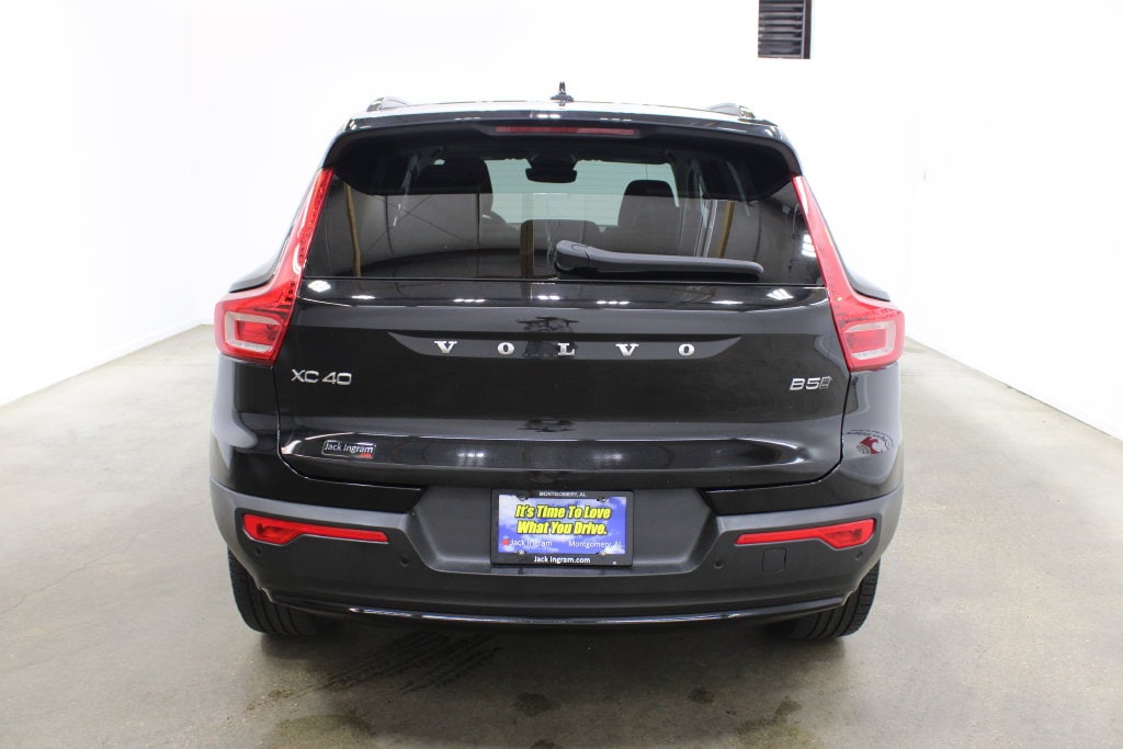 Certified 2026 Volvo XC40 B5 Plus SUV
