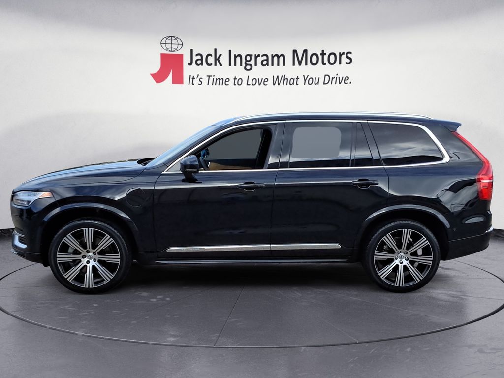 2023 Volvo XC90 Plus - Photo 2
