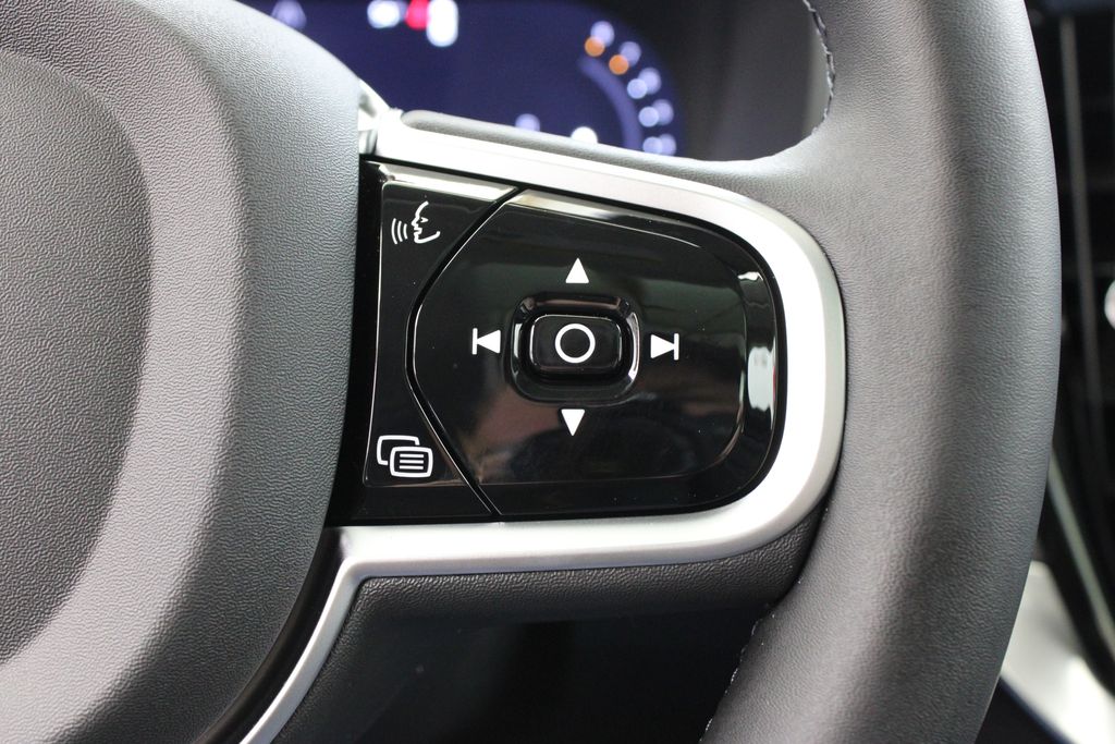 2026 Volvo XC90 Ultra - Photo 28