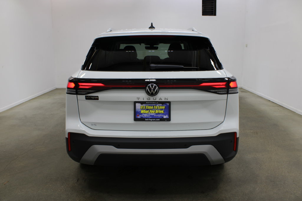 New 2026 Volkswagen Tiguan SE SUV