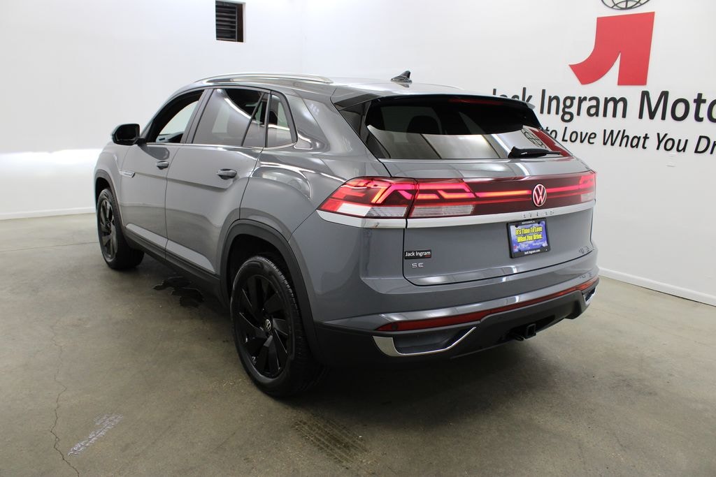 New 2026 Volkswagen Atlas Cross Sport SE w/Technology SUV