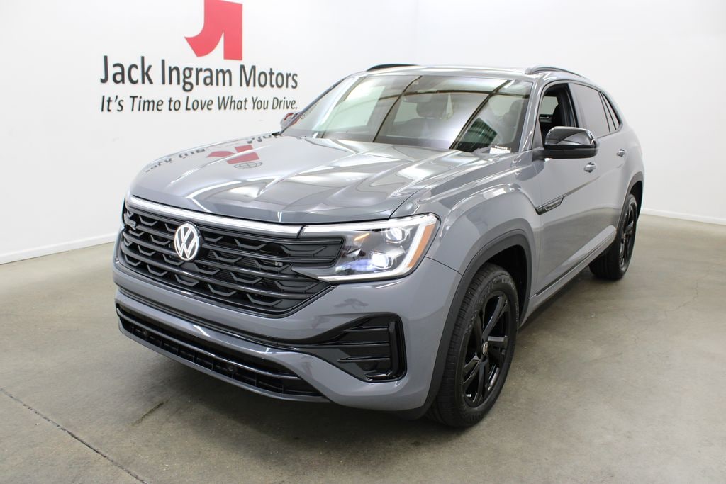 New 2026 Volkswagen Atlas Cross Sport SEL R-Line Black SUV
