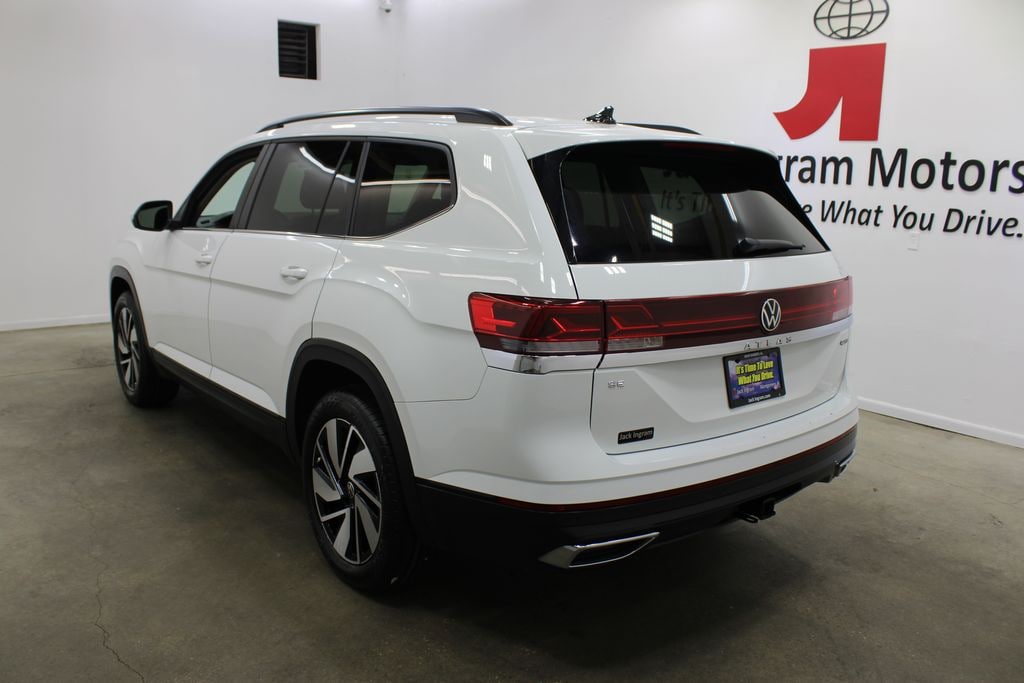 Used 2025 Volkswagen Atlas 2.0T SE w/Technology SUV