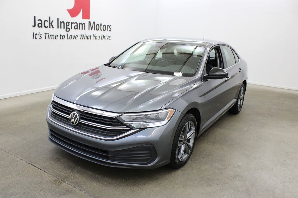 Certified 2024 Volkswagen Jetta 1.5T SE Sedan