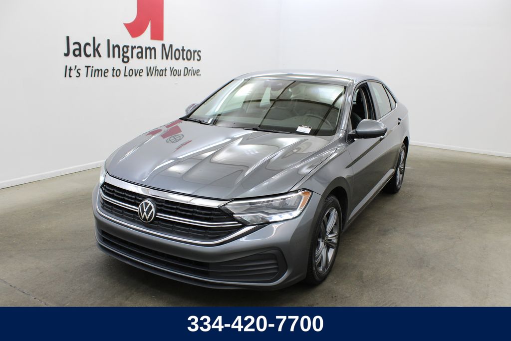 Certified 2024 Volkswagen Jetta 1.5T SE Sedan