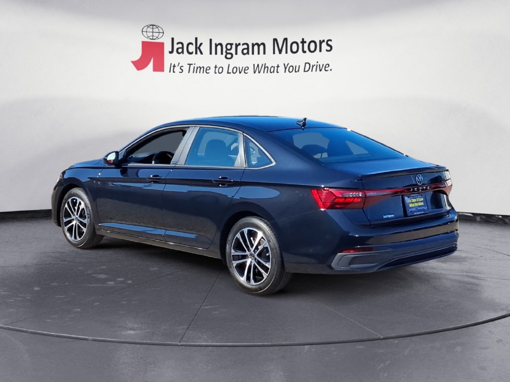 Used 2025 Volkswagen Jetta 1.5T Sport Sedan