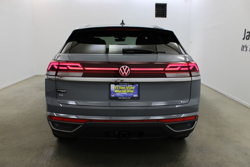New 2026 Volkswagen Atlas Cross Sport SE w/Technology SUV