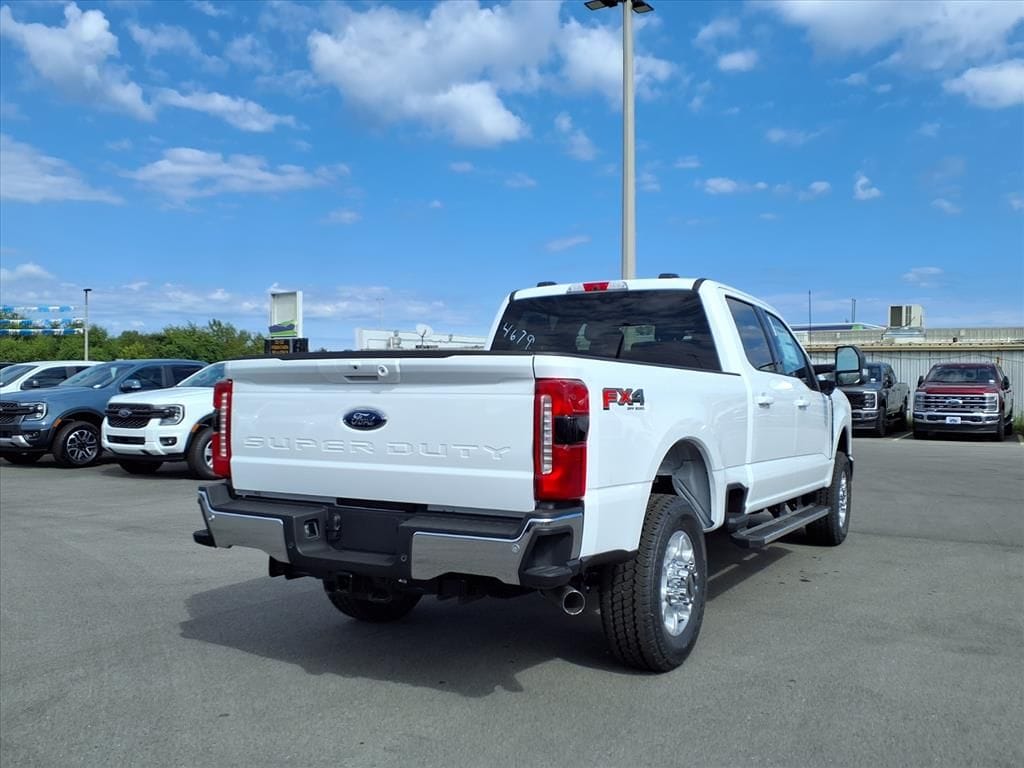 2026 Ford F-350 Super Duty XLT - Photo 10