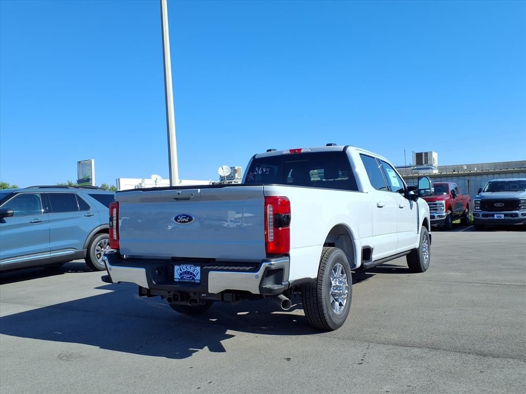 2026 Ford F-350 Super Duty Lariat - Photo 10