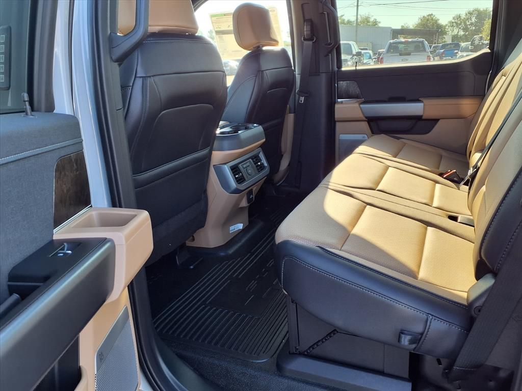 2026 Ford F-350 Super Duty Lariat - Photo 7