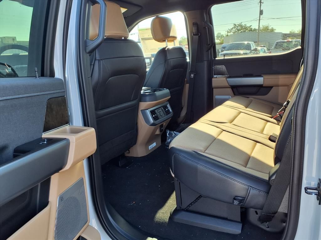 2026 Ford F-350 Super Duty Lariat - Photo 8