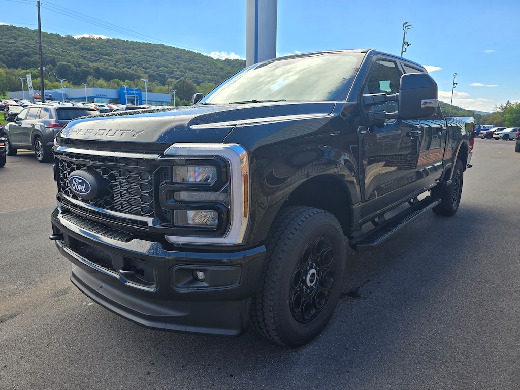 New 2027 Ford Super Duty F-250 Lariat TRUCK