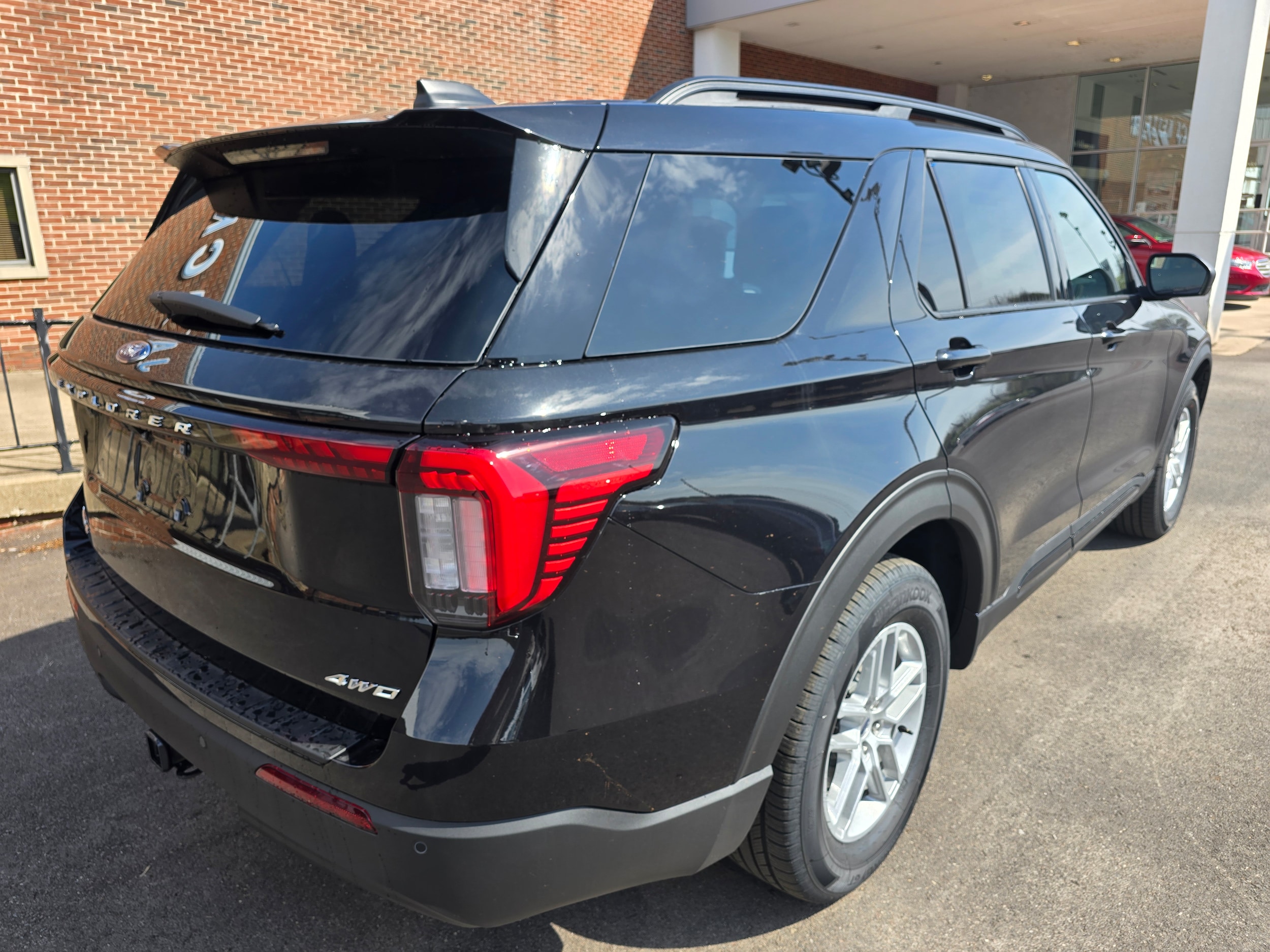 2026 Ford Explorer Active - Photo 7