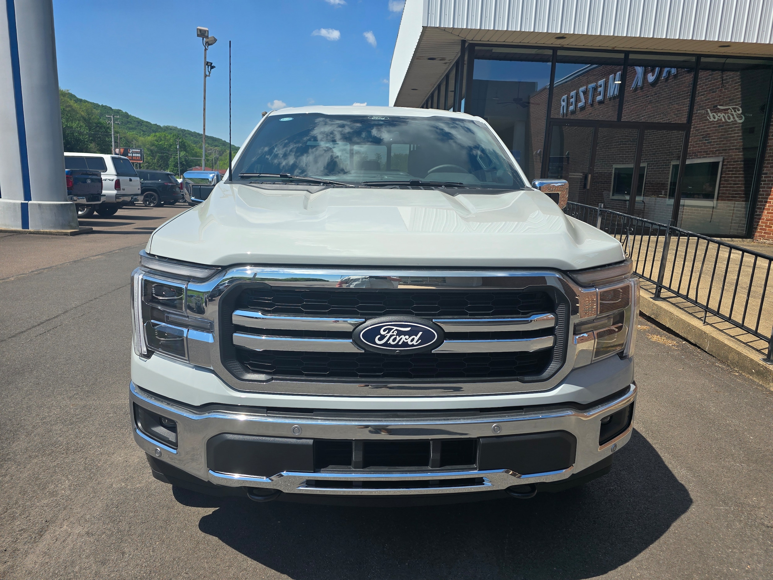 2026 Ford F-150 Lariat - Photo 2