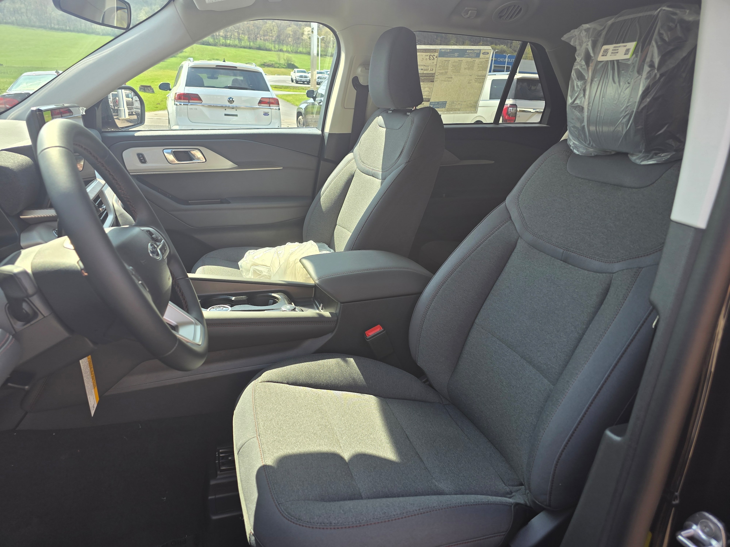 2026 Ford Explorer Active - Photo 9