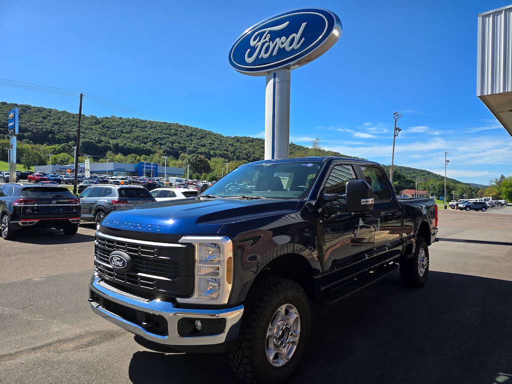 New 2027 Ford F-250 XL Crew Cab TRUCK