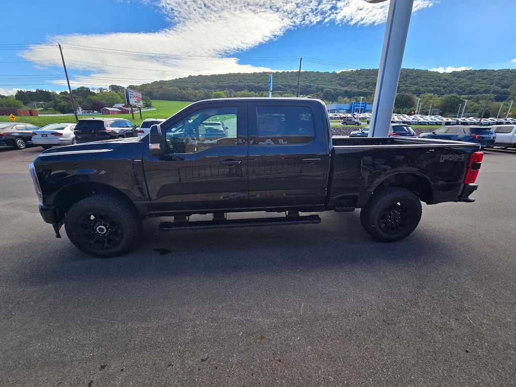 New 2027 Ford Super Duty F-250 Lariat TRUCK