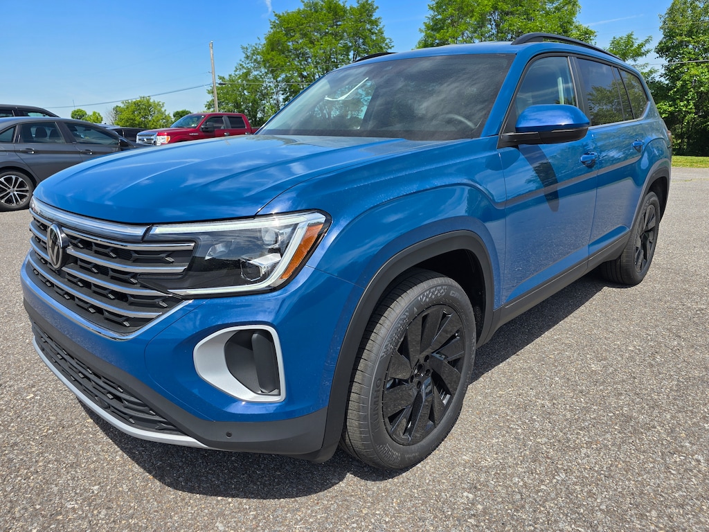 New 2026 Volkswagen Atlas SE w/Technology SUV