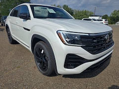2026 Volkswagen Atlas Cross Sport 2.0T SEL R-Line Black 2.0T SEL R-Line Black 4MOTION