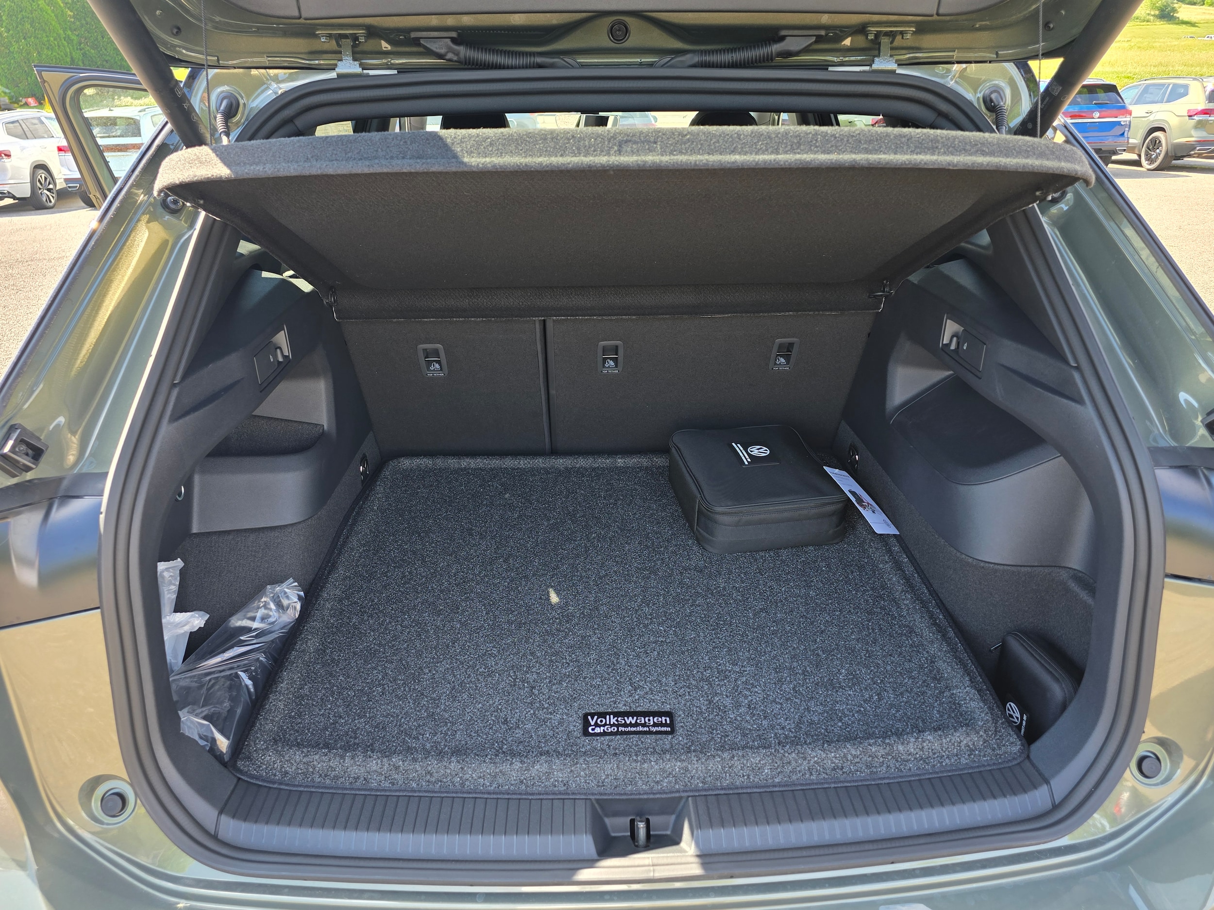 2026 Volkswagen Tiguan SE R-LINE BLACK - Photo 11