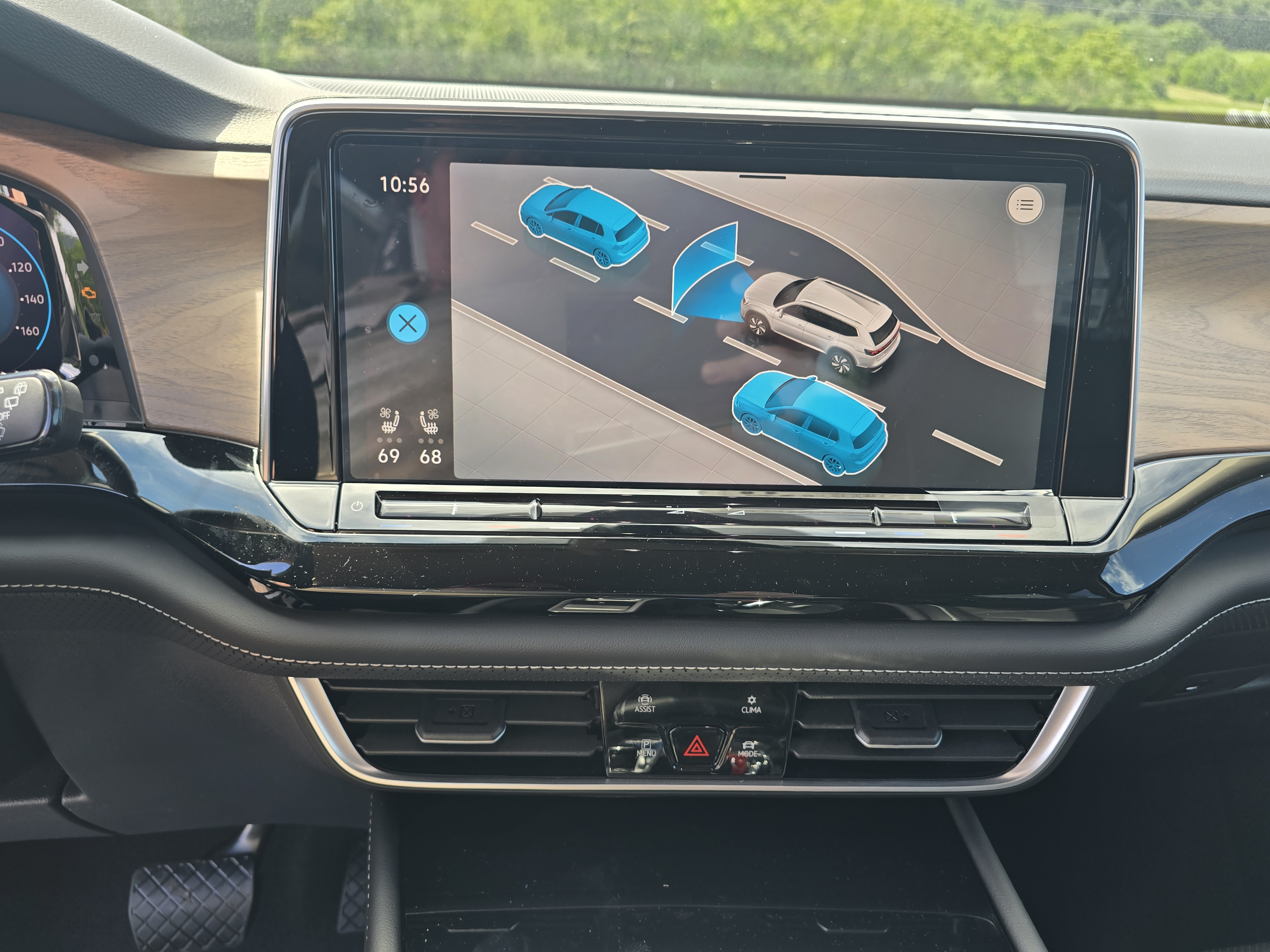 2026 Volkswagen Atlas SE w/Tech - Photo 15