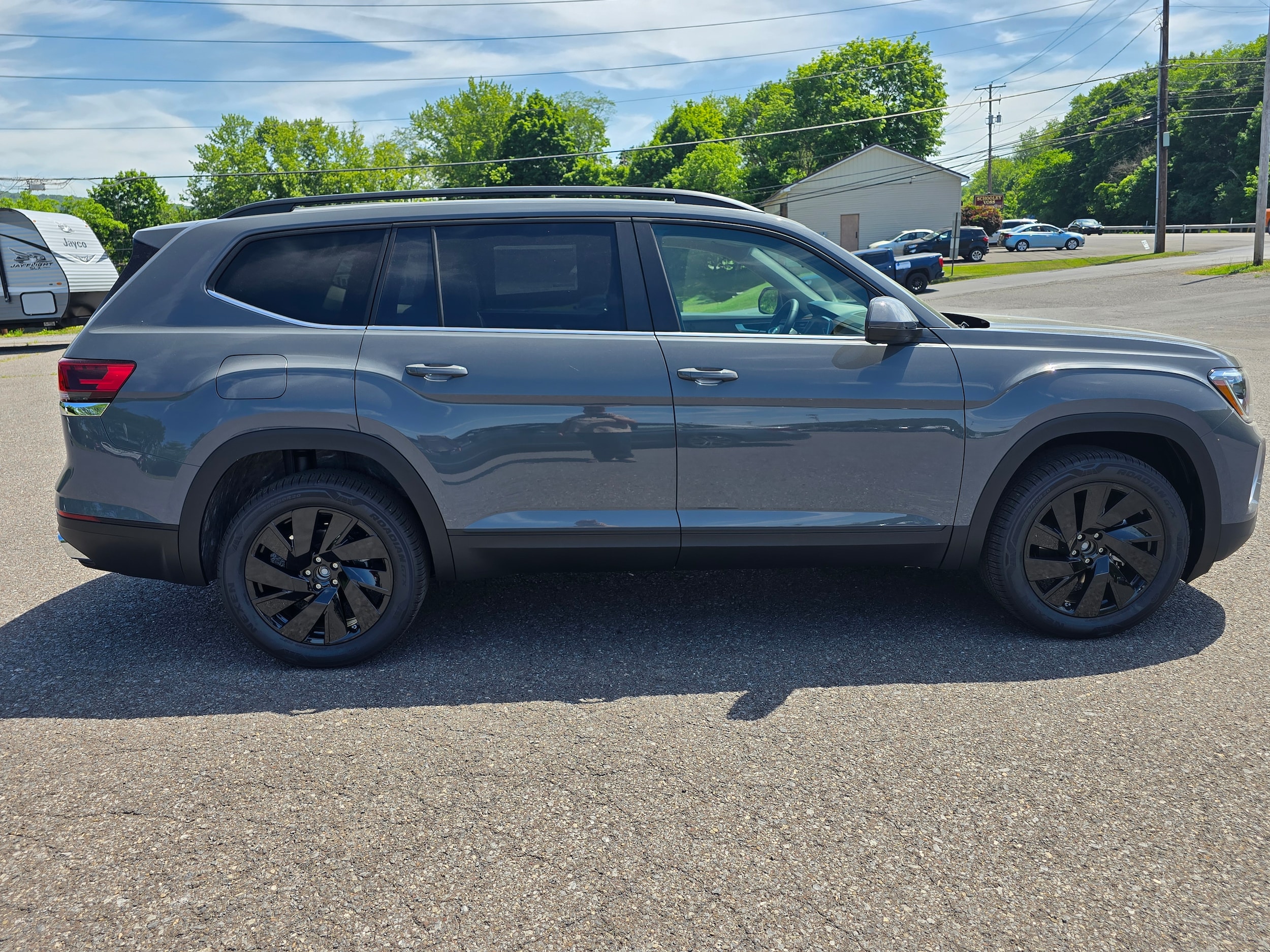 2026 Volkswagen Atlas SE w/Tech - Photo 8