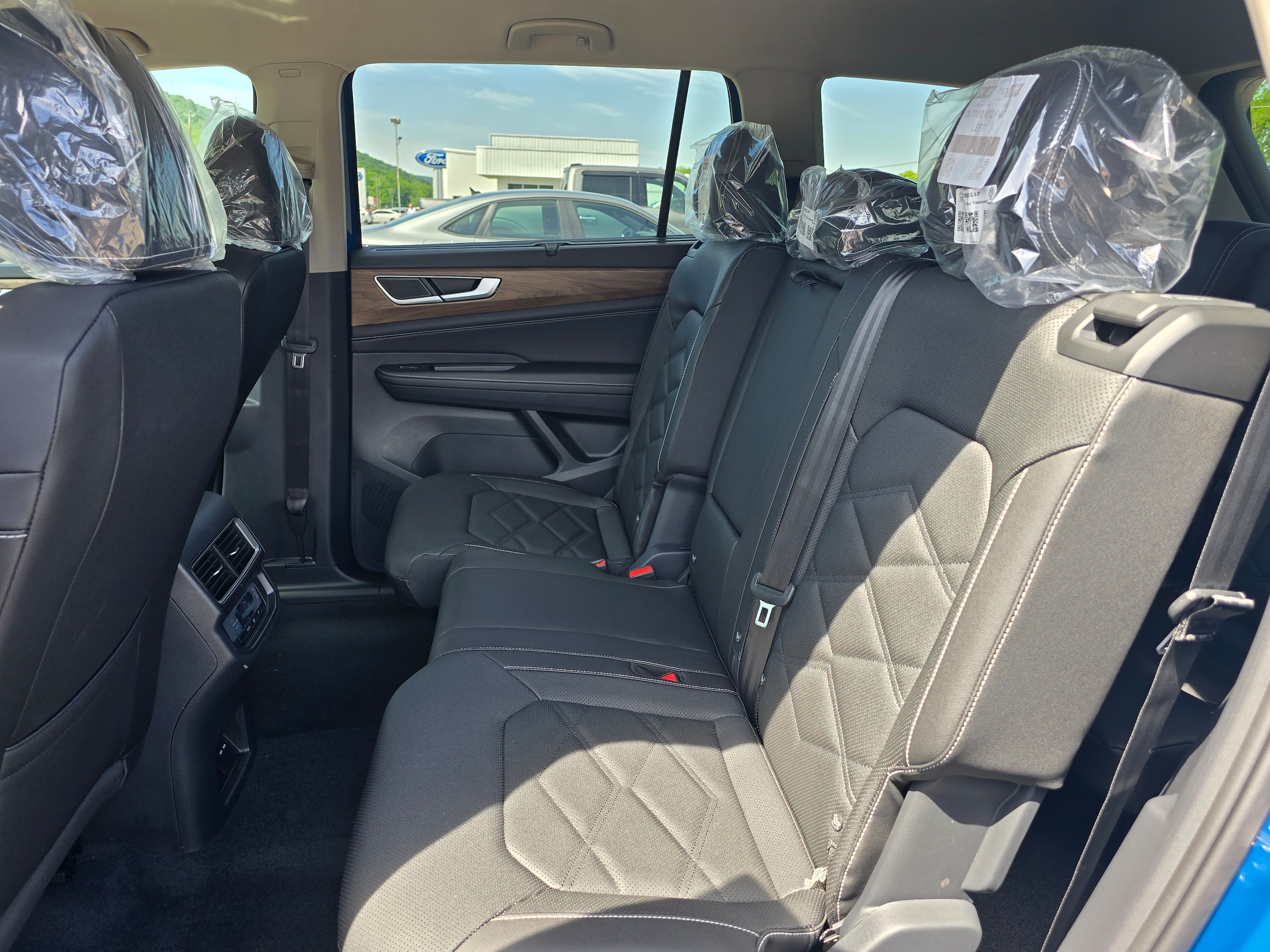 2026 Volkswagen Atlas SE w/Tech - Photo 10