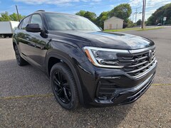 2026 Volkswagen Atlas Cross Sport 2.0T SEL R-Line Black 2.0T SEL R-Line Black 4MOTION