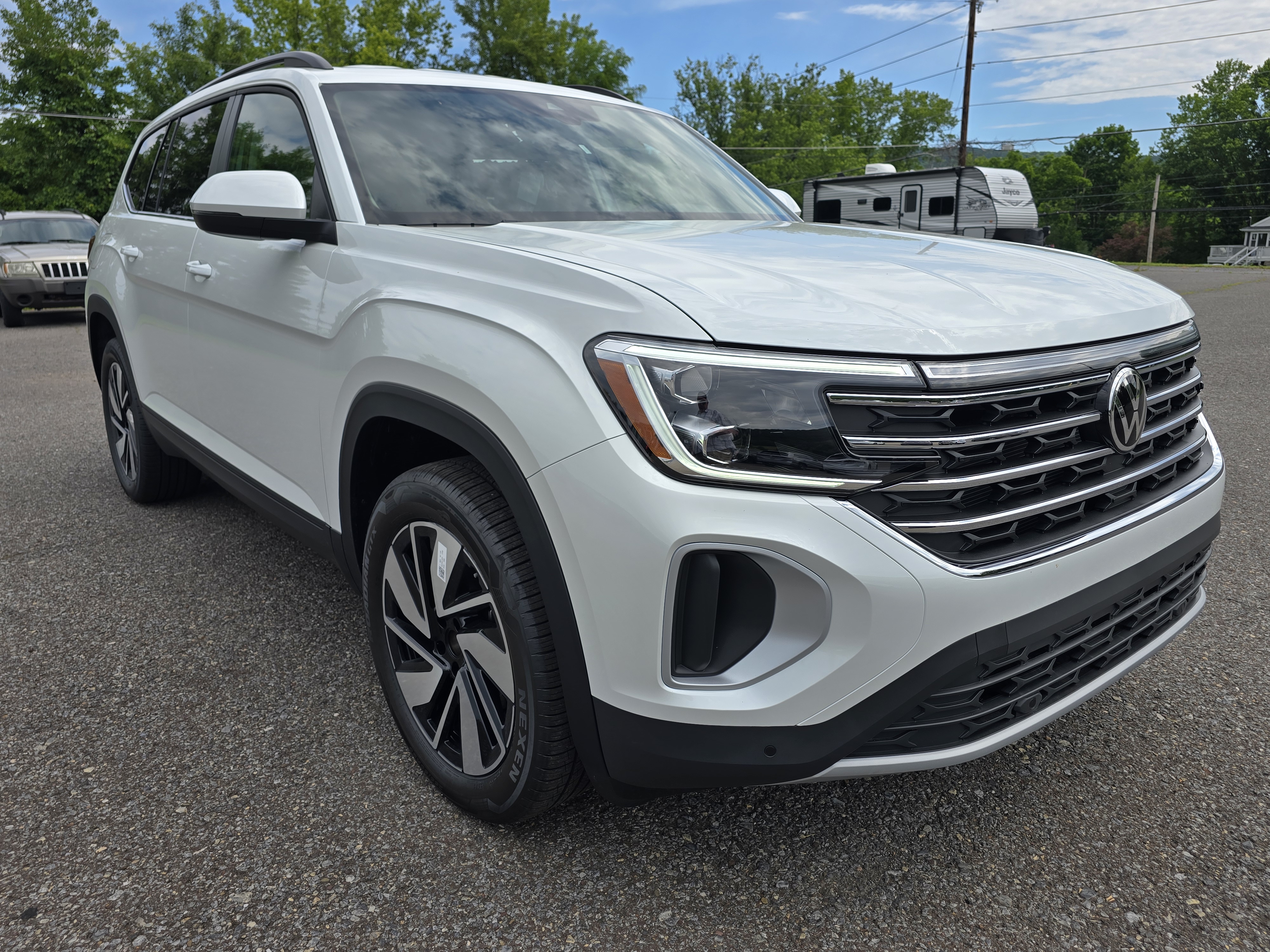 2026 Volkswagen Atlas 2.0T SE w/Technology 2.0T SE w/Technology 4MOTION